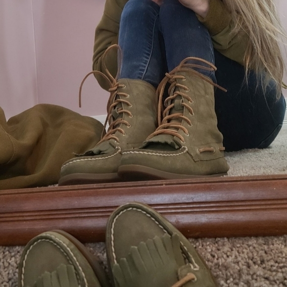 Sperry boots olive suede size 6m - Picture 12 of 13
